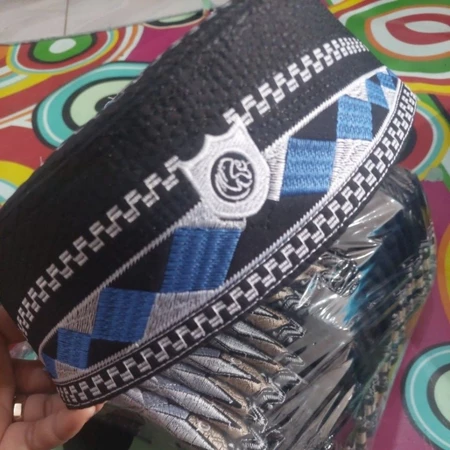 Kopyah Peci Balita Anak Bordir Katun Spons - Kotak Biru